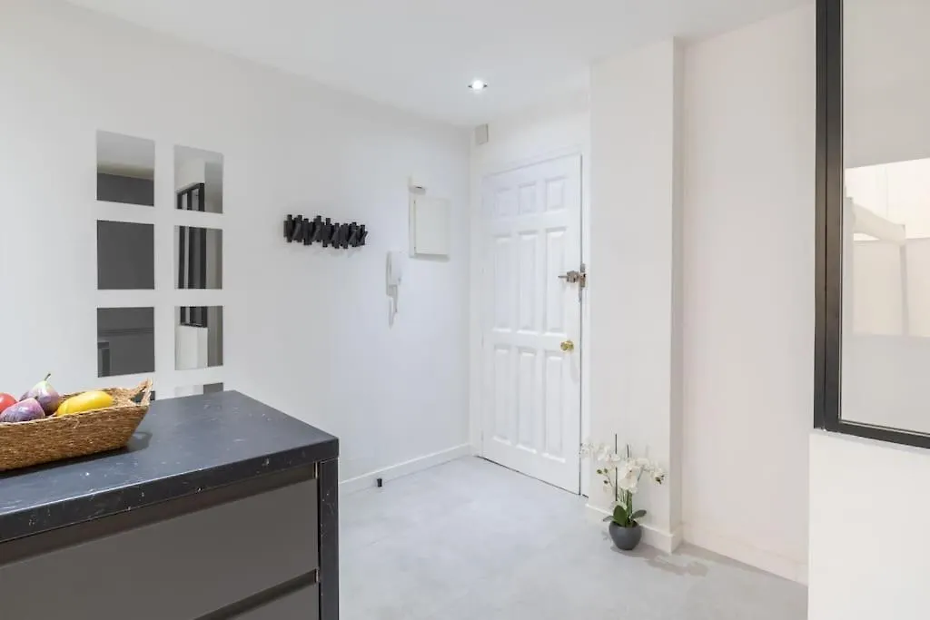 Apartment Beautiful 2Br - 20 Meters From Beach - In City Center Fuengirola Spain