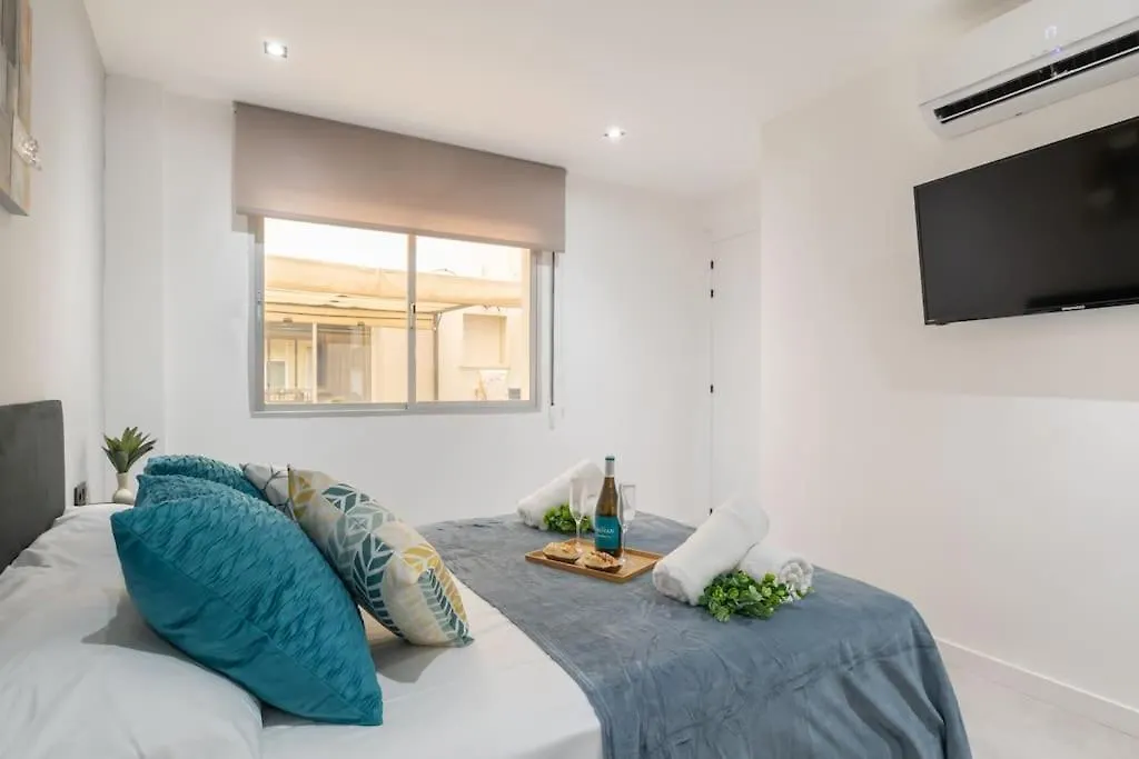 Apartment Beautiful 2Br - 20 Meters From Beach - In City Center Fuengirola