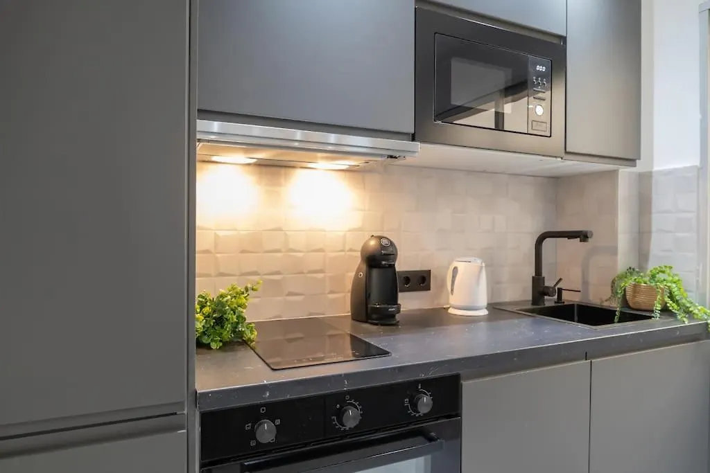 Apartment Beautiful 2Br - 20 Meters From Beach - In City Center Fuengirola Spain