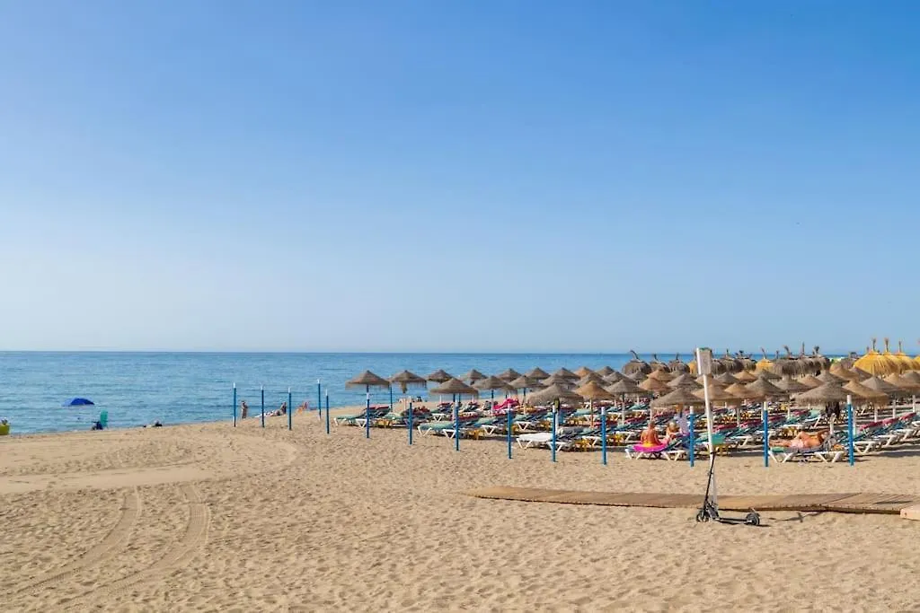 Beautiful 2Br - 20 Meters From Beach - In City Center Fuengirola Apartment